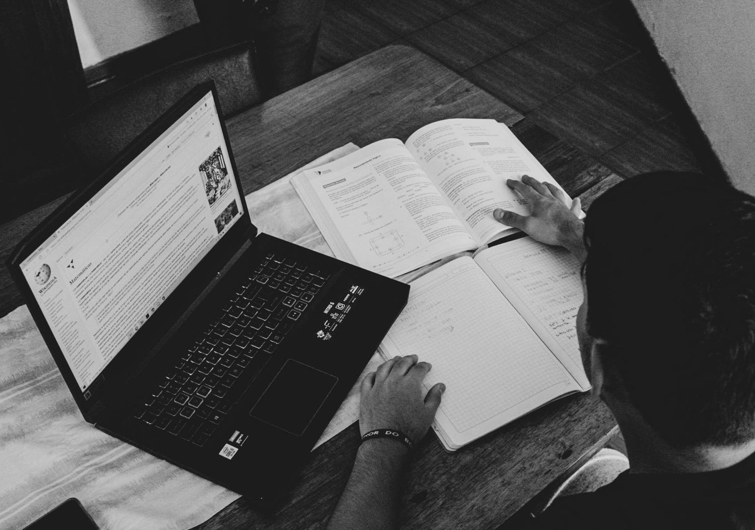 Suivi du dossier d’un étudiant-athlète pour une université américaine